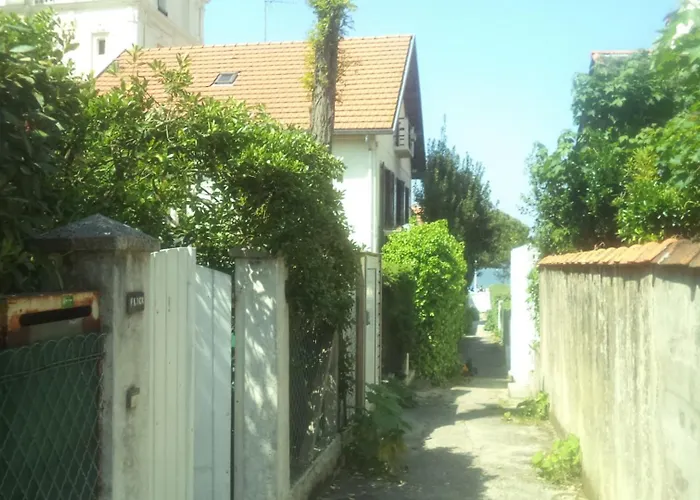 Arcachonaise A 50 M De La Plage, Arcachon Centre