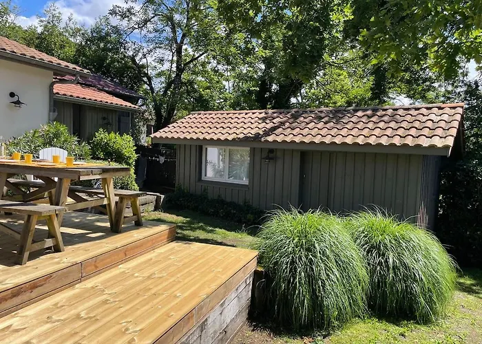 Chic And Elegant House 5 Minutes From Pereire Beach